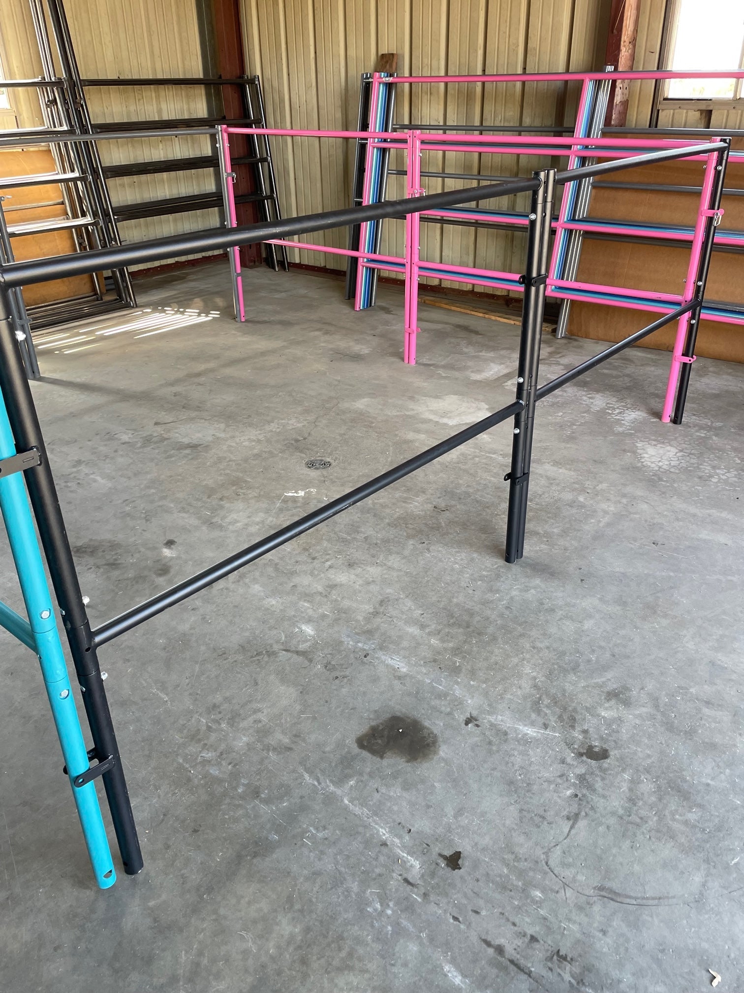 10Ft x 10Ft Portable Travel Pen - Powder Coated - 0