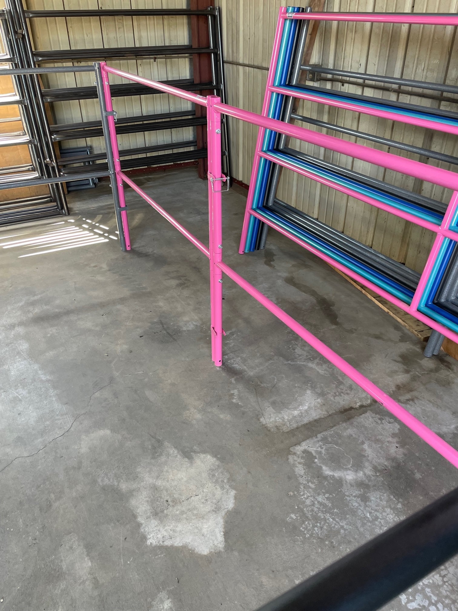 10Ft x 10Ft Portable Travel Pen - Powder Coated