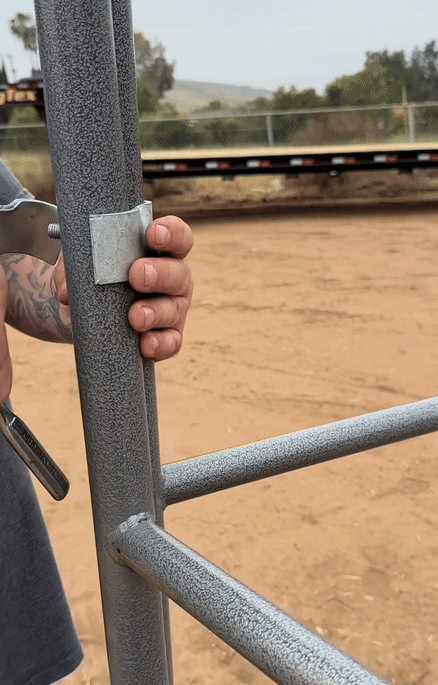 Mare Motel with (4) 12x24 Stalls FULLY COVERED and 12ft Breezeway 5-Rail WOOD INSERTABLE