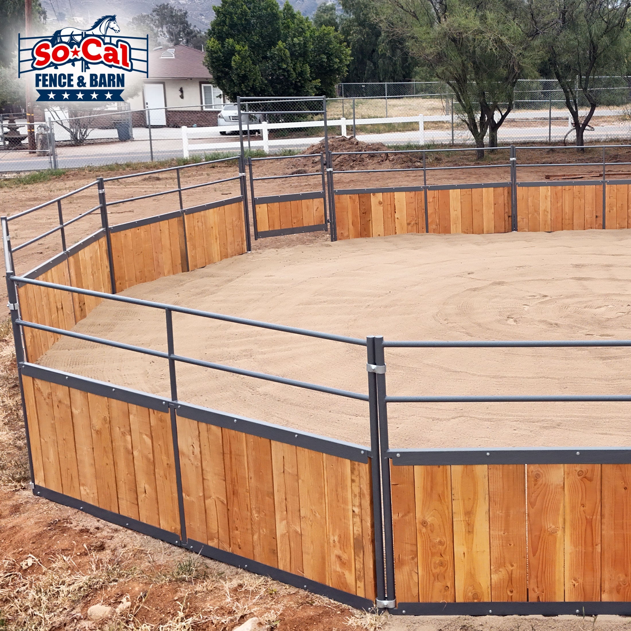 Signature Series Wooden Round Pen With 10ft Swing Gate | 14-Gauge USA ...