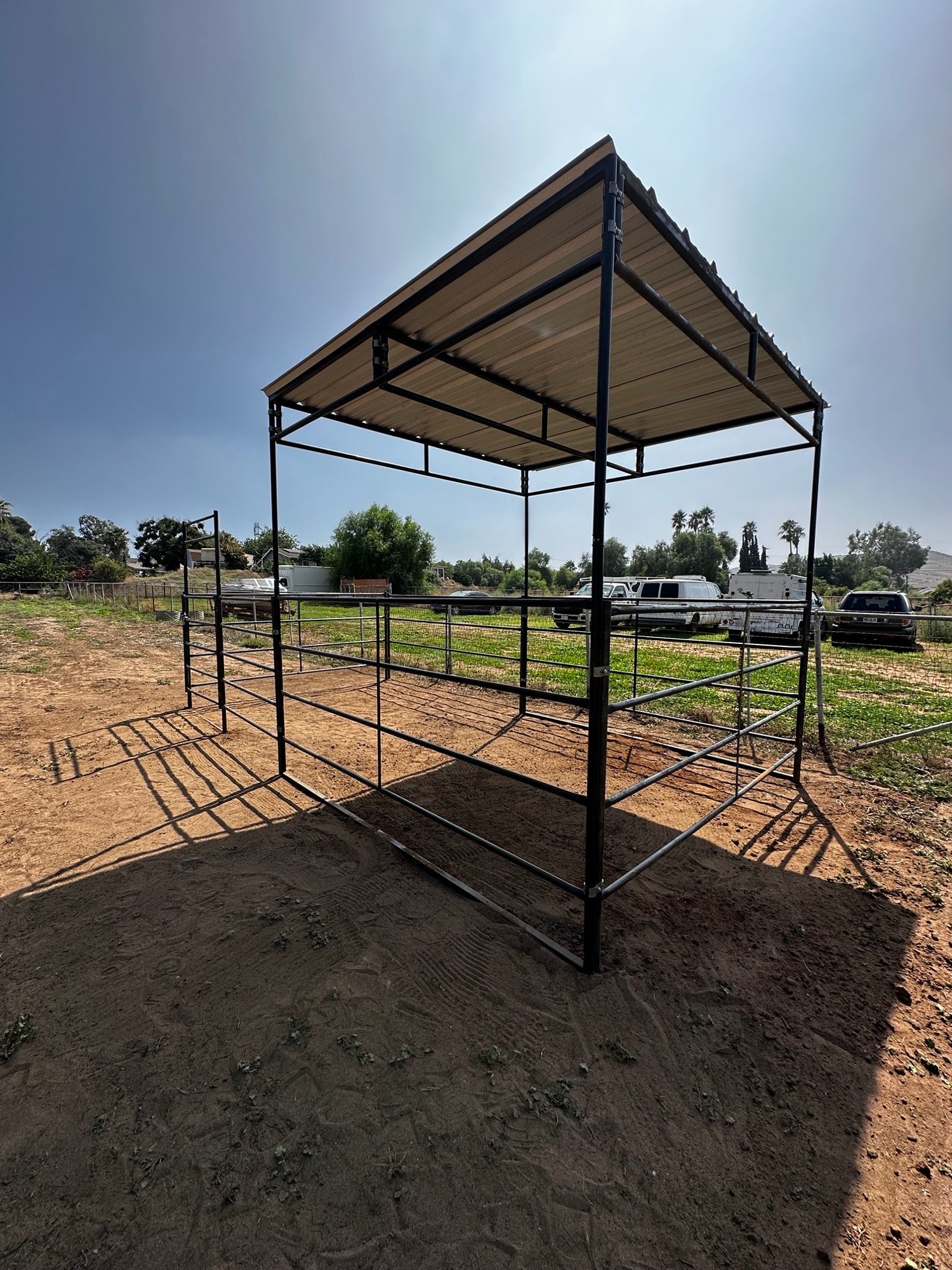 10x20 Stall with 10x10 Shelter (4 Rail) - 0
